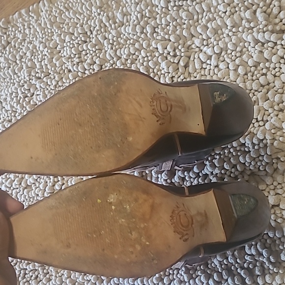 Charlie 1 Horse 7 - Picture 6 of 9